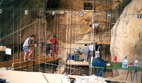 photo of the excavations inside Arago Cave, France